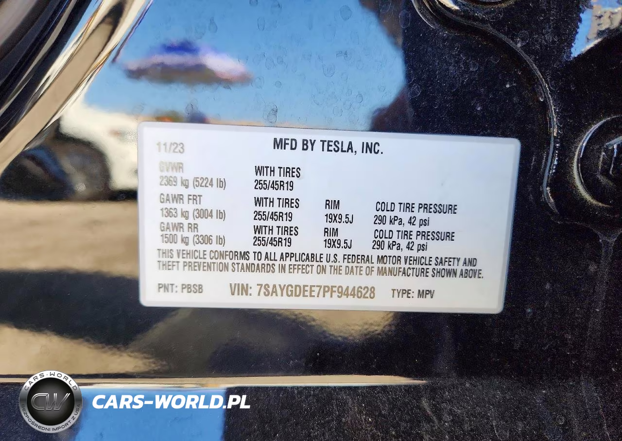 2023 Tesla Model Y VIN:7SAYGDEE7PF944628 - 13