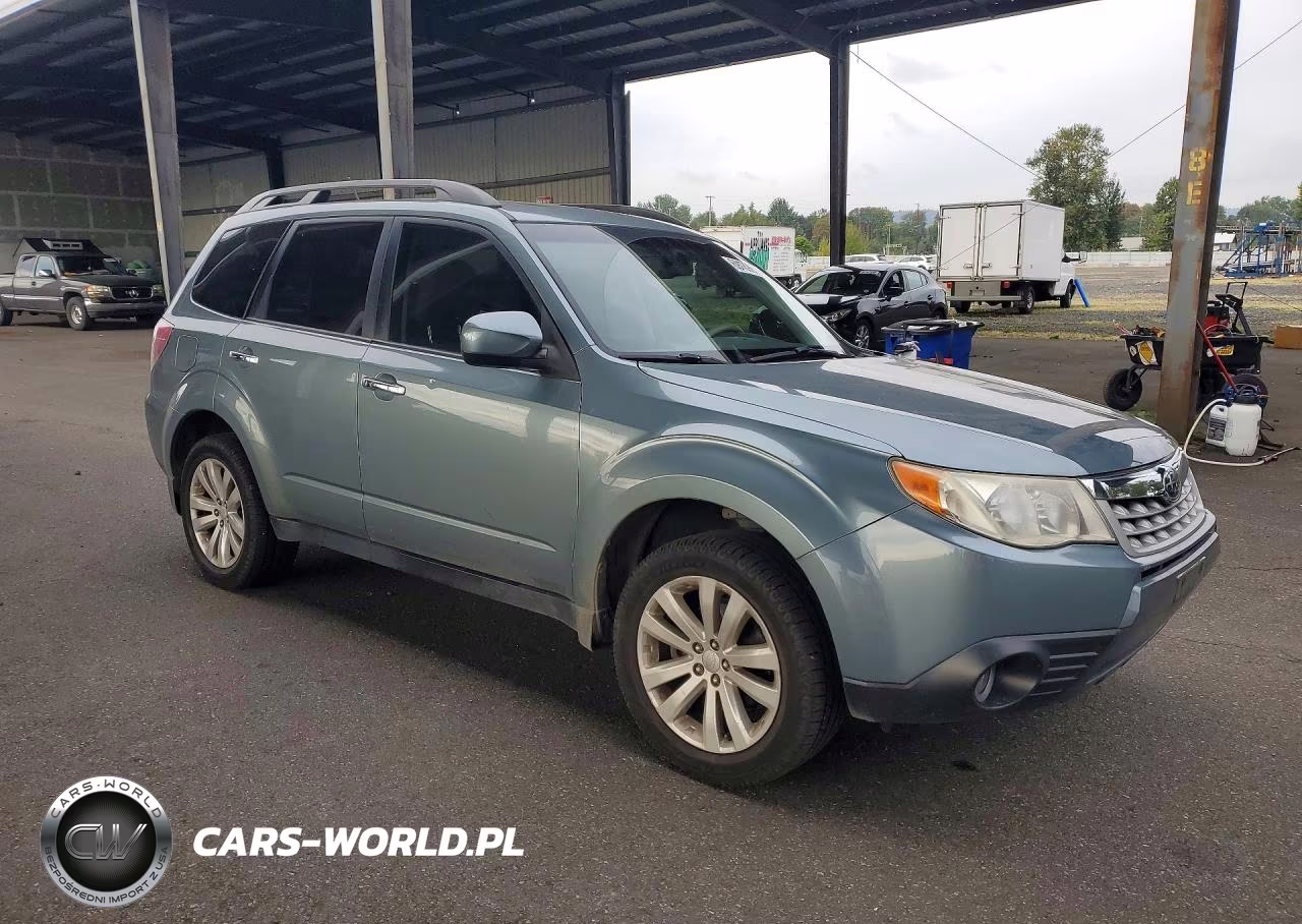 2011 Subaru Forester 2.5X Premium VIN:JF2SHADC5BH733968 - 4