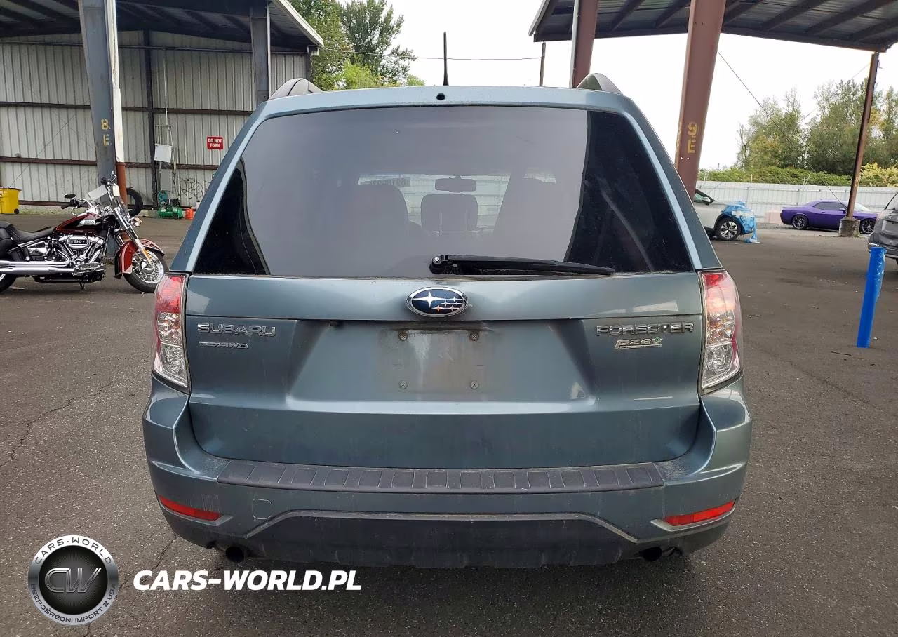 2011 Subaru Forester 2.5X Premium VIN:JF2SHADC5BH733968 - 6