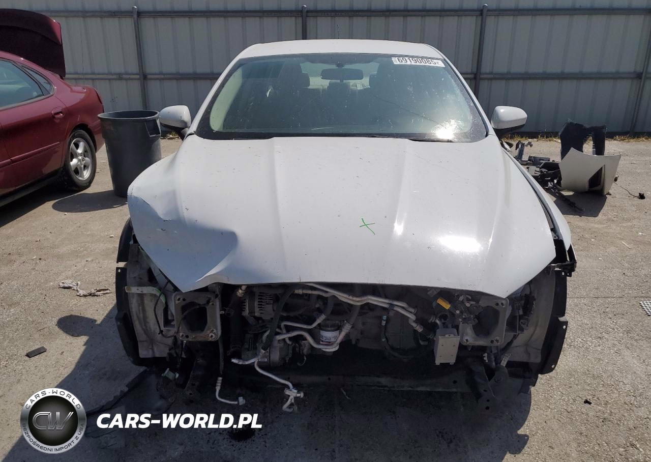 2018 Ford Fusion Se VIN:3FA6P0H71JR111932 - 5