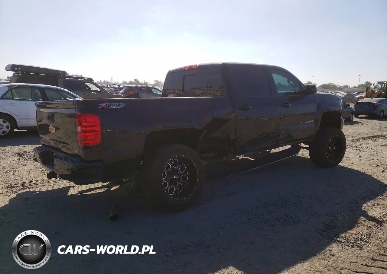 2017 Chevrolet Silverado K1500 Lt VIN:1GCUKREC4HF182085 - 3
