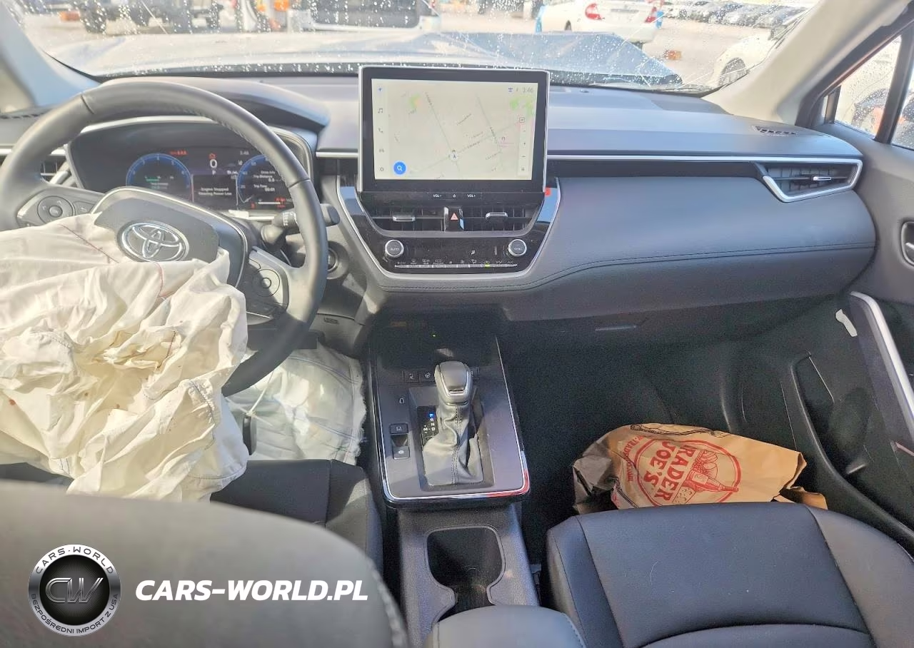 2026 Toyota Corolla Cross Xle VIN:7MUDAABG5TV149865 - 8