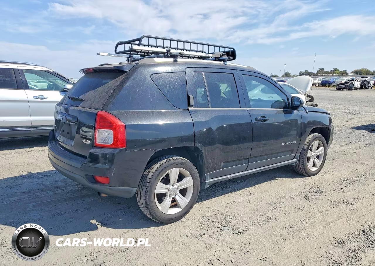 2013 Jeep Compass VIN:1C4NJDAB2DD277693 - 3
