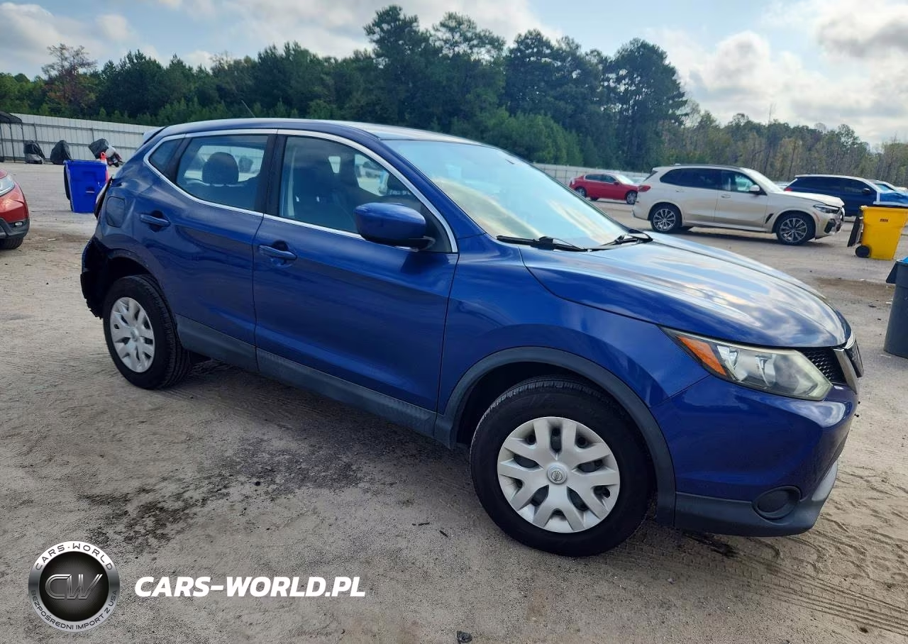 2018 Nissan Rogue Sport S VIN:JN1BJ1CR8JW256765 - 4