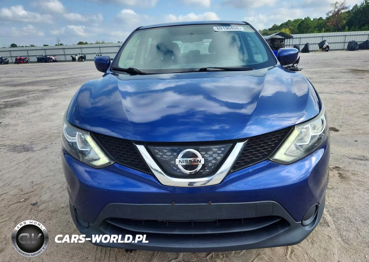 2018 Nissan Rogue Sport S VIN:JN1BJ1CR8JW256765 - 5