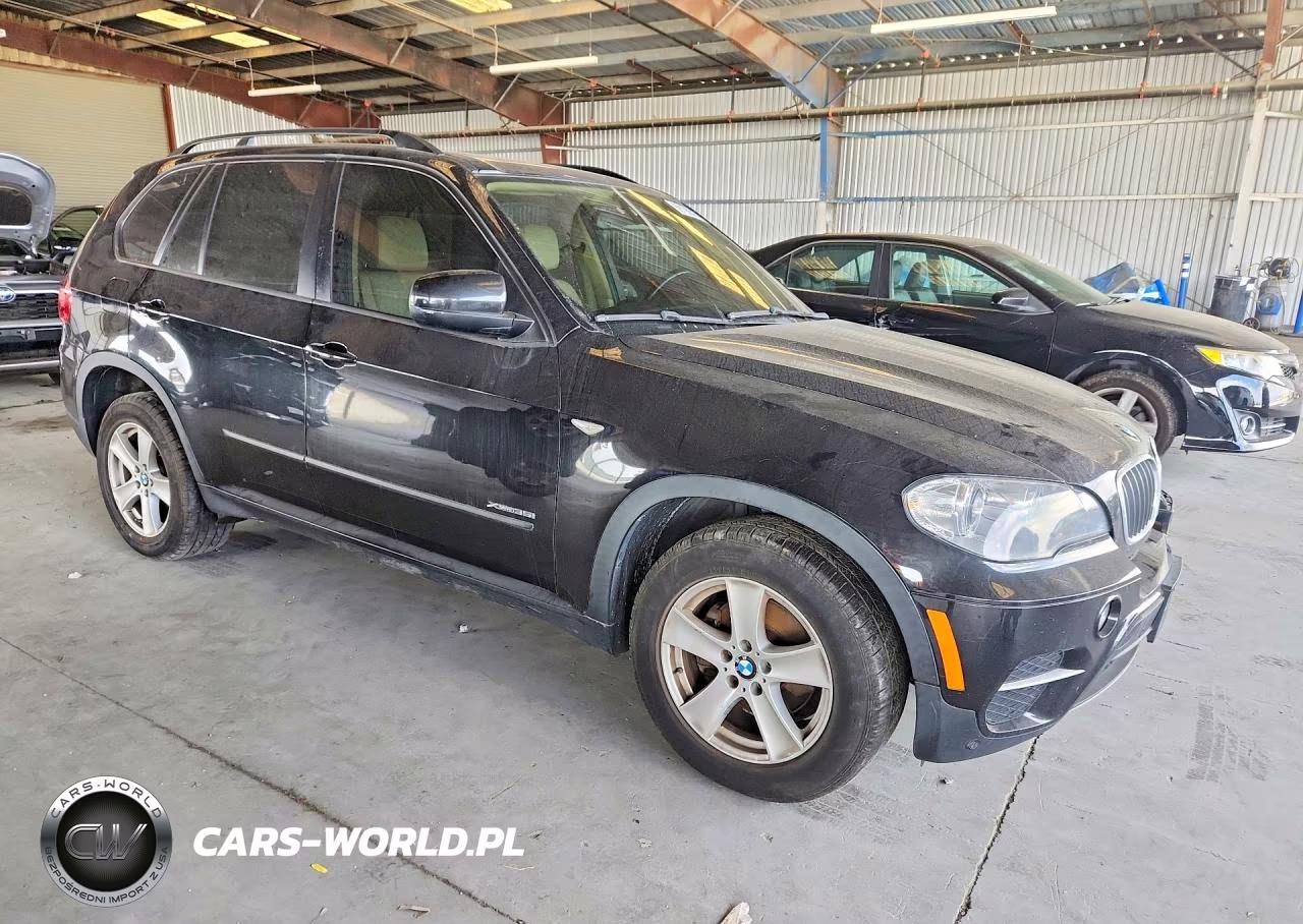 2013 BMW X5 xDrive35I VIN:5UXZV4C56DL992736 - 4