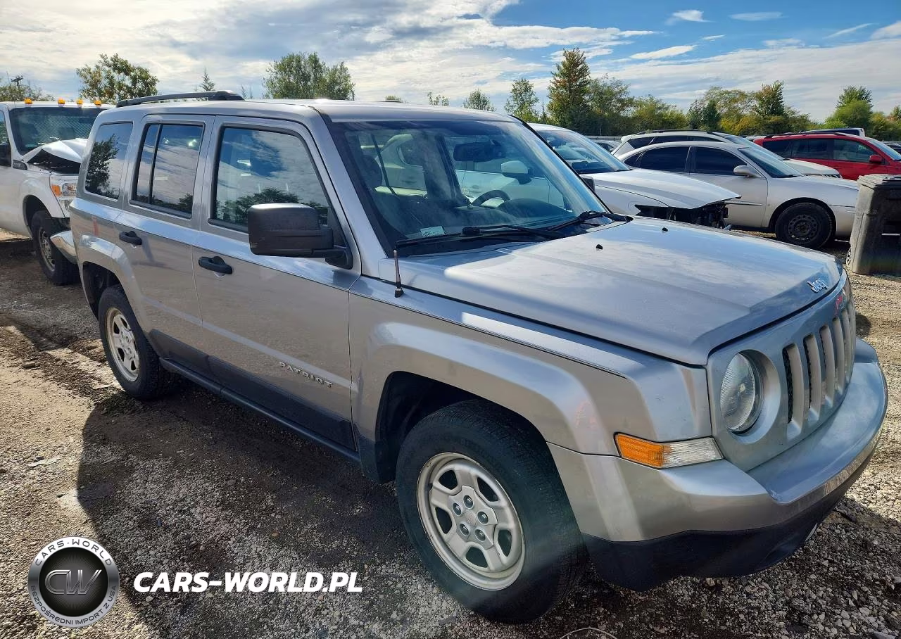 2016 Jeep Patriot Sport VIN:1C4NJPBA9GD699696 - 4