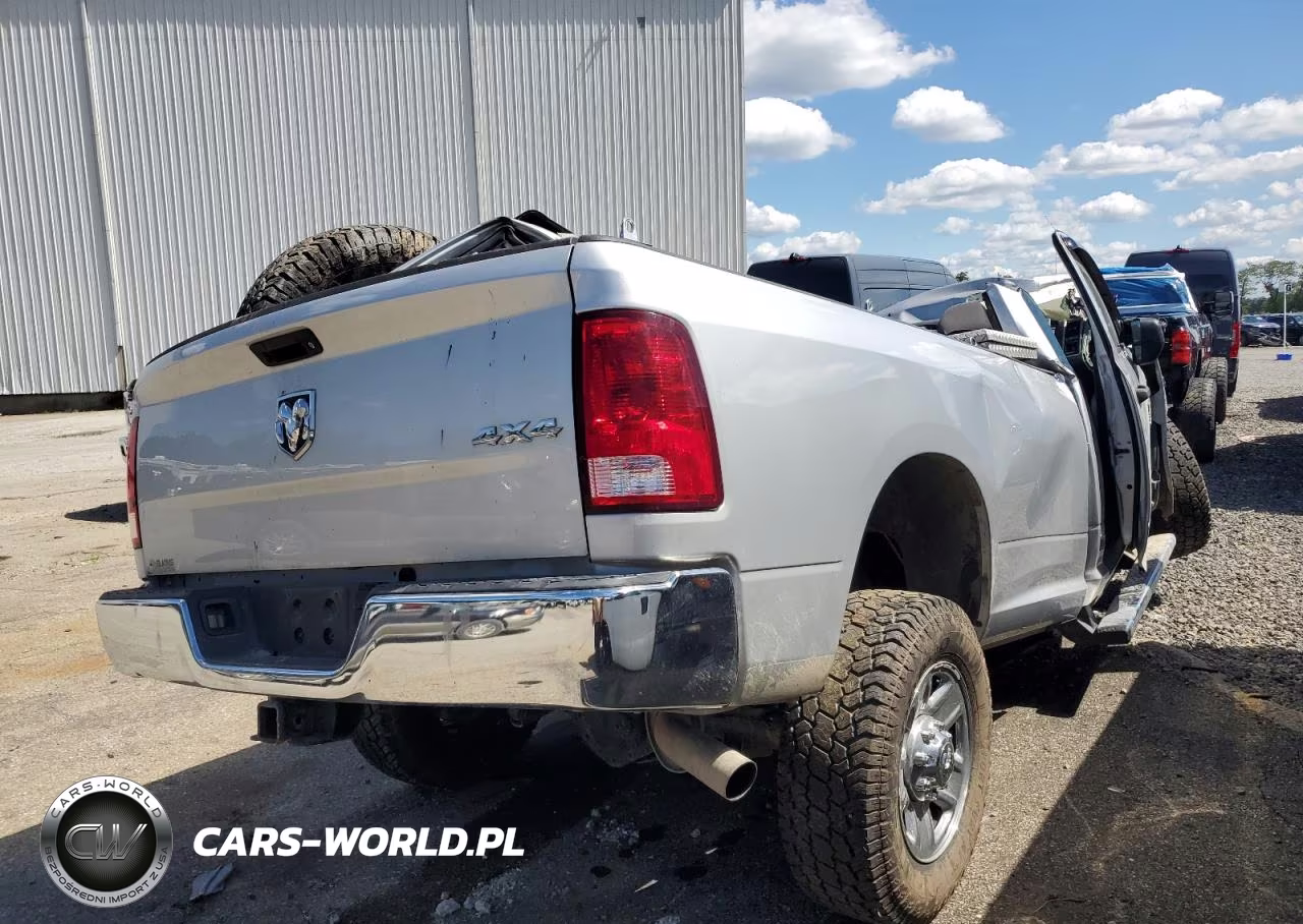 2018 Ram 3500 St VIN:3C63R3AJ8JG343428 - 3