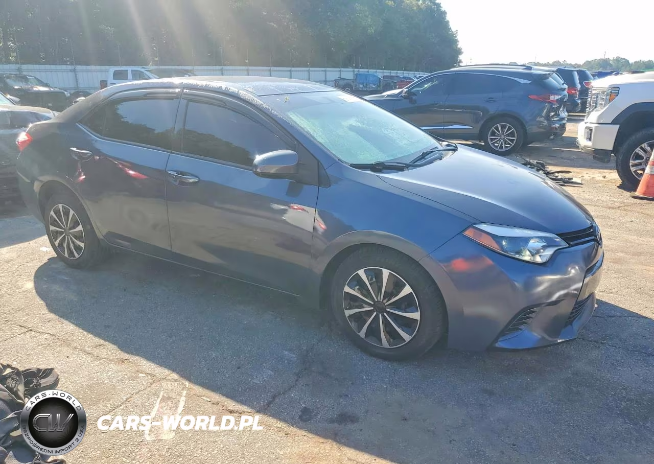 2015 Toyota Corolla Le VIN:2T1BURHE4FC420716 - 4