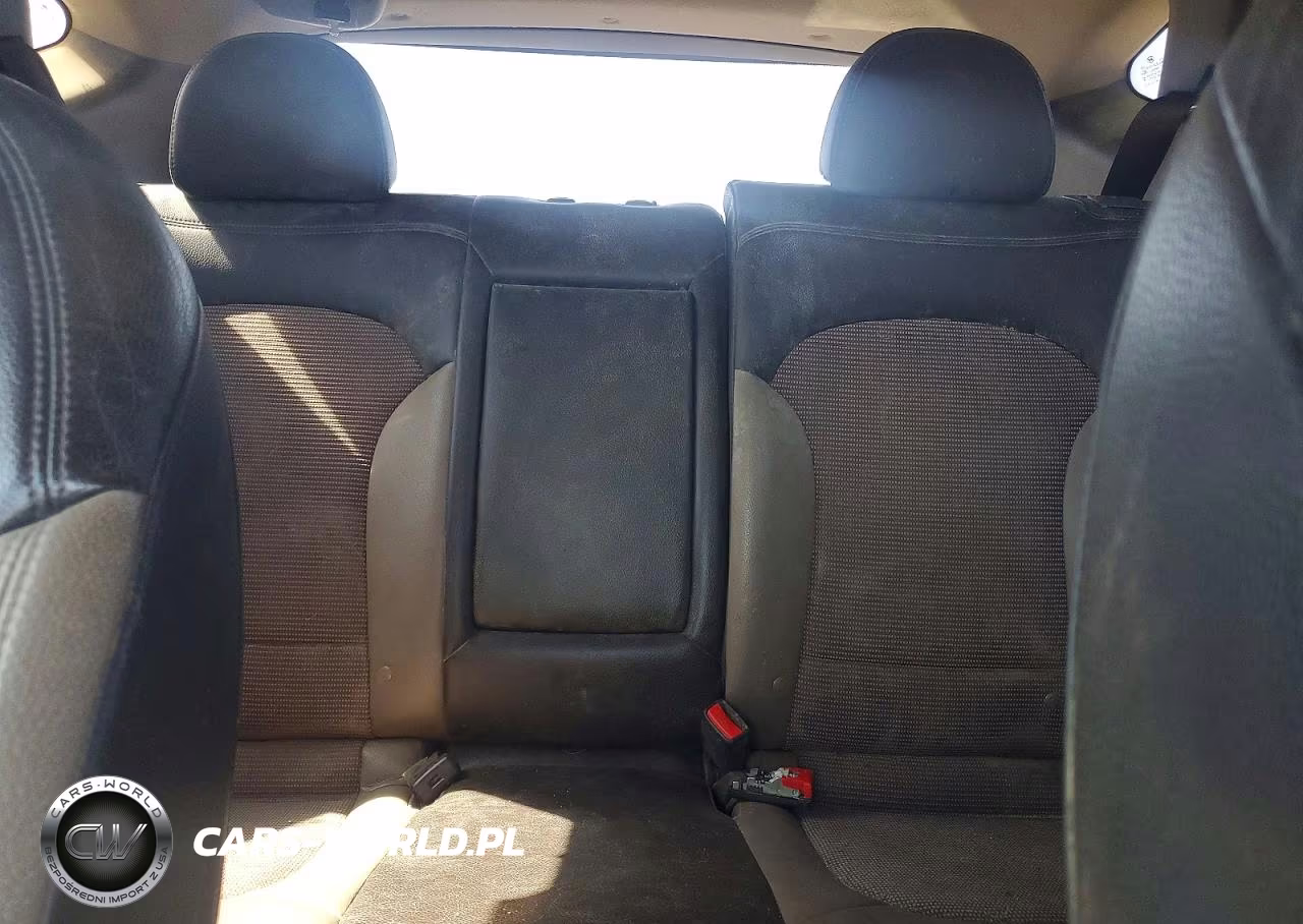 2012 Hyundai Tucson Gls VIN:KM8JUCACXCU371405 - 10