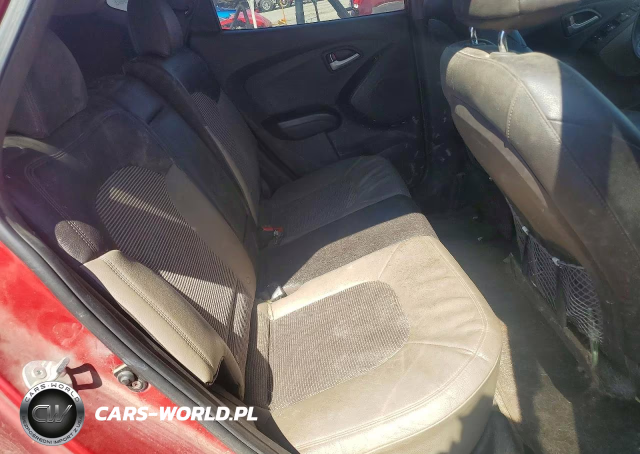 2012 Hyundai Tucson Gls VIN:KM8JUCACXCU371405 - 11