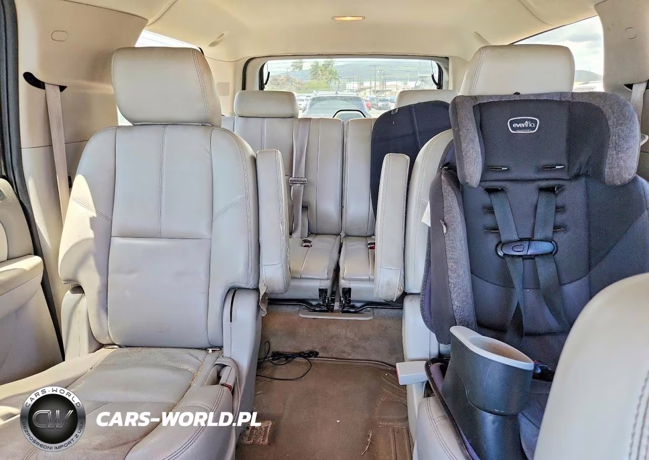 2011 Chevrolet Suburban K1500 Lt VIN:1GNSKJE36BR356213 - 10