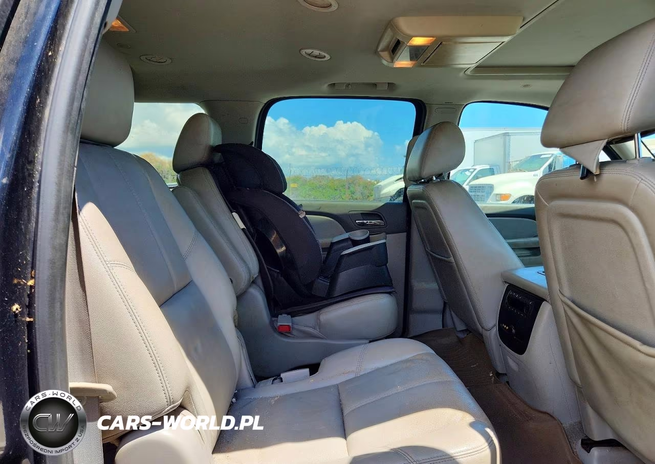 2011 Chevrolet Suburban K1500 Lt VIN:1GNSKJE36BR356213 - 11