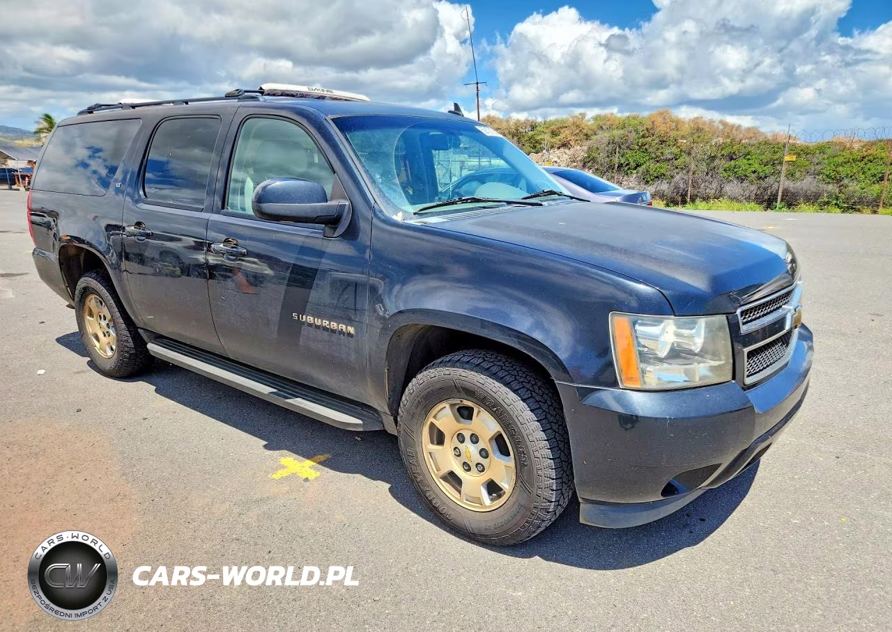 2011 Chevrolet Suburban K1500 Lt VIN:1GNSKJE36BR356213 - 4
