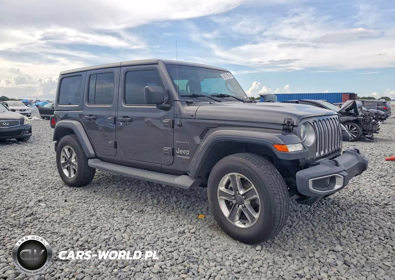 2018 Jeep Wrangler Unlimited Sahara VIN:1C4HJXEG9JW311018 - 4
