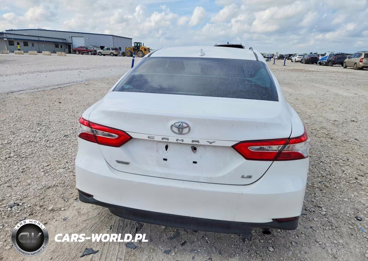2019 Toyota Camry Le VIN:4T1B11HK1KU263736 - 6