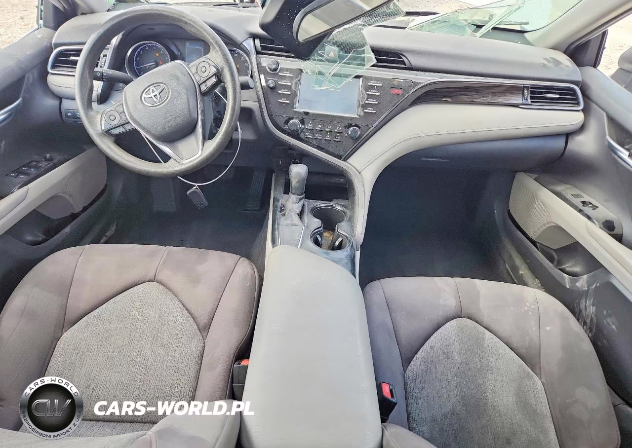 2019 Toyota Camry Le VIN:4T1B11HK1KU263736 - 8