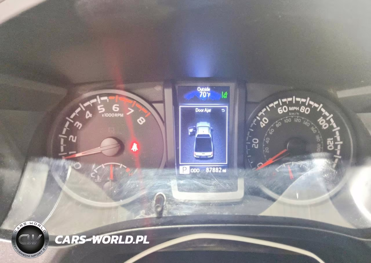 2022 Toyota Tacoma Sr VIN:3TYRX5GN2NT043684 - 9