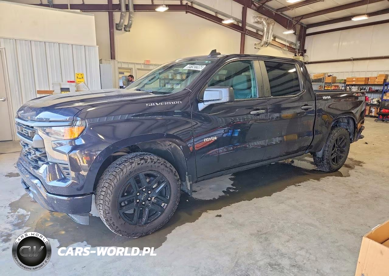 2023 Chevrolet Silverado K1500 Custom