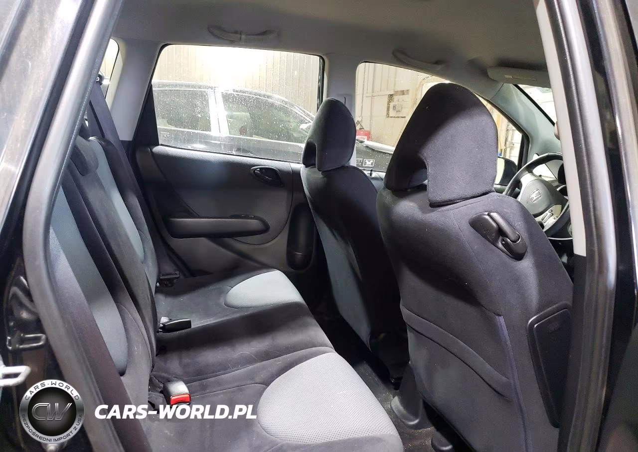 2008 Honda Fit Sport VIN:JHMGD38688S046641 - 11