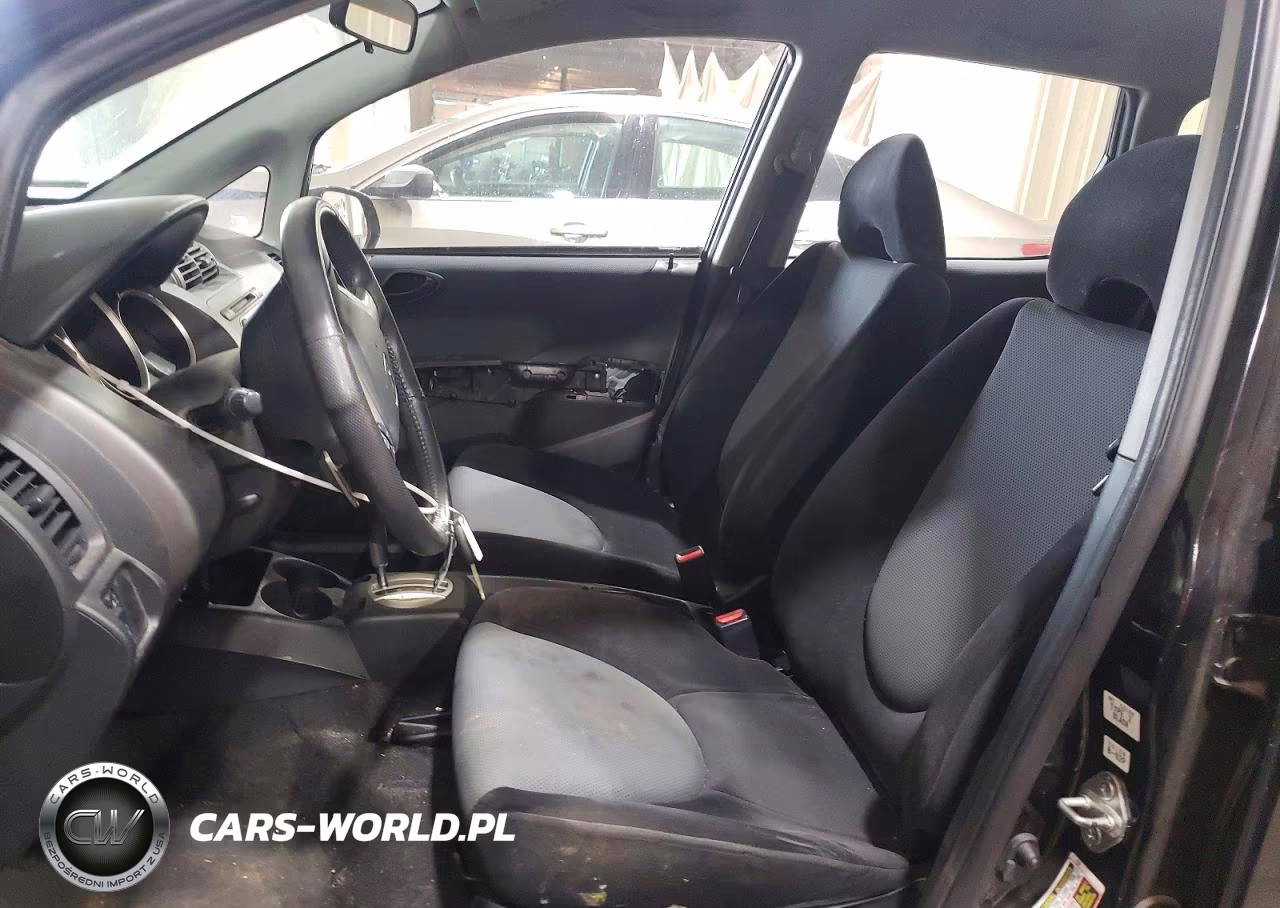 2008 Honda Fit Sport VIN:JHMGD38688S046641 - 7