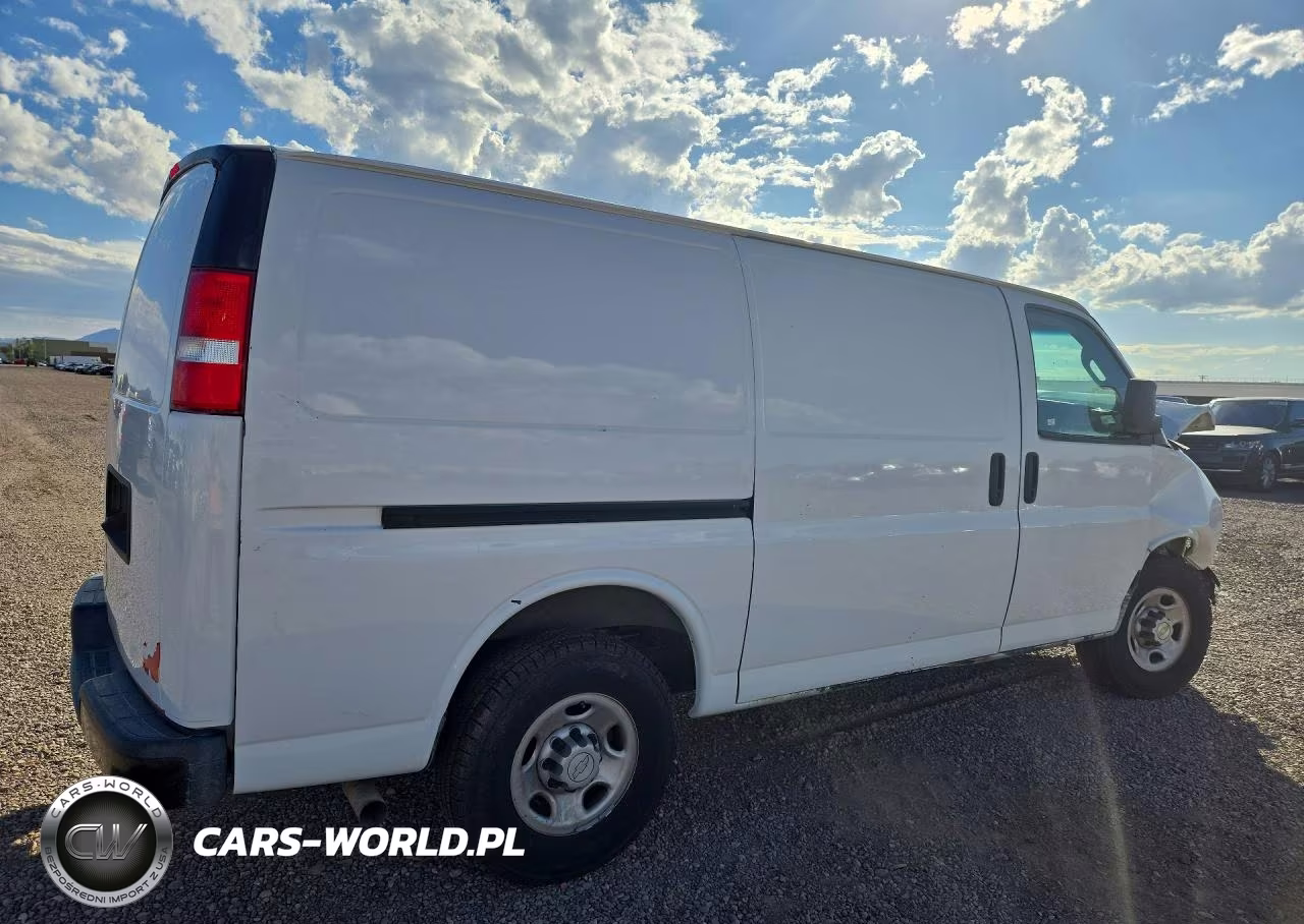 2021 Chevrolet Express G2500 VIN:1GCWGAFP1M1246524 - 3
