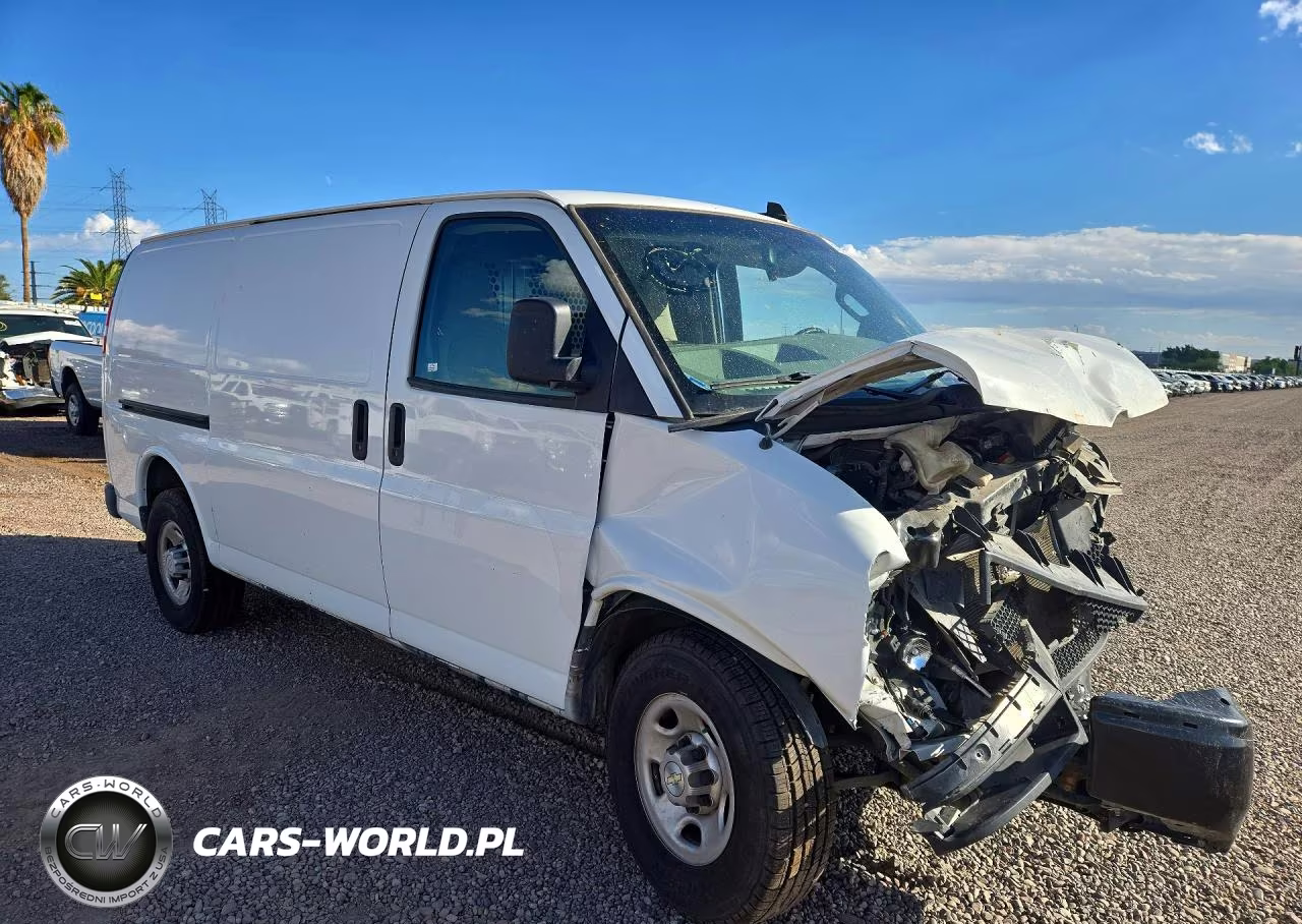 2021 Chevrolet Express G2500 VIN:1GCWGAFP1M1246524 - 4