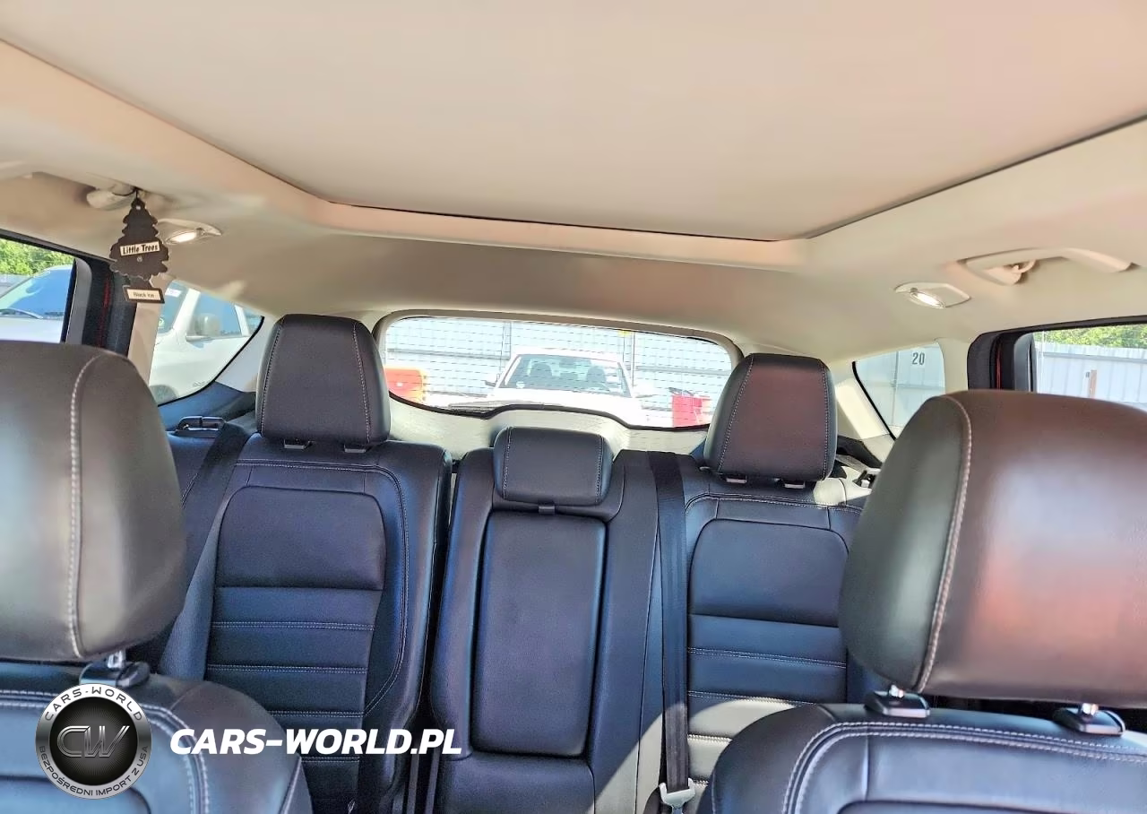 2017 Ford Escape Titanium VIN:1FMCU9JD2HUC30758 - 10