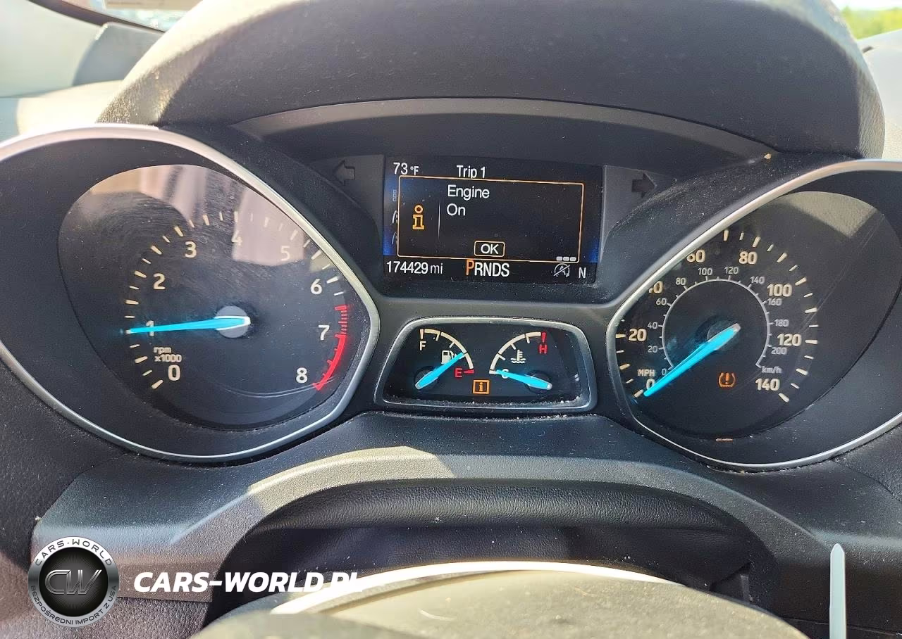 2017 Ford Escape Titanium VIN:1FMCU9JD2HUC30758 - 9