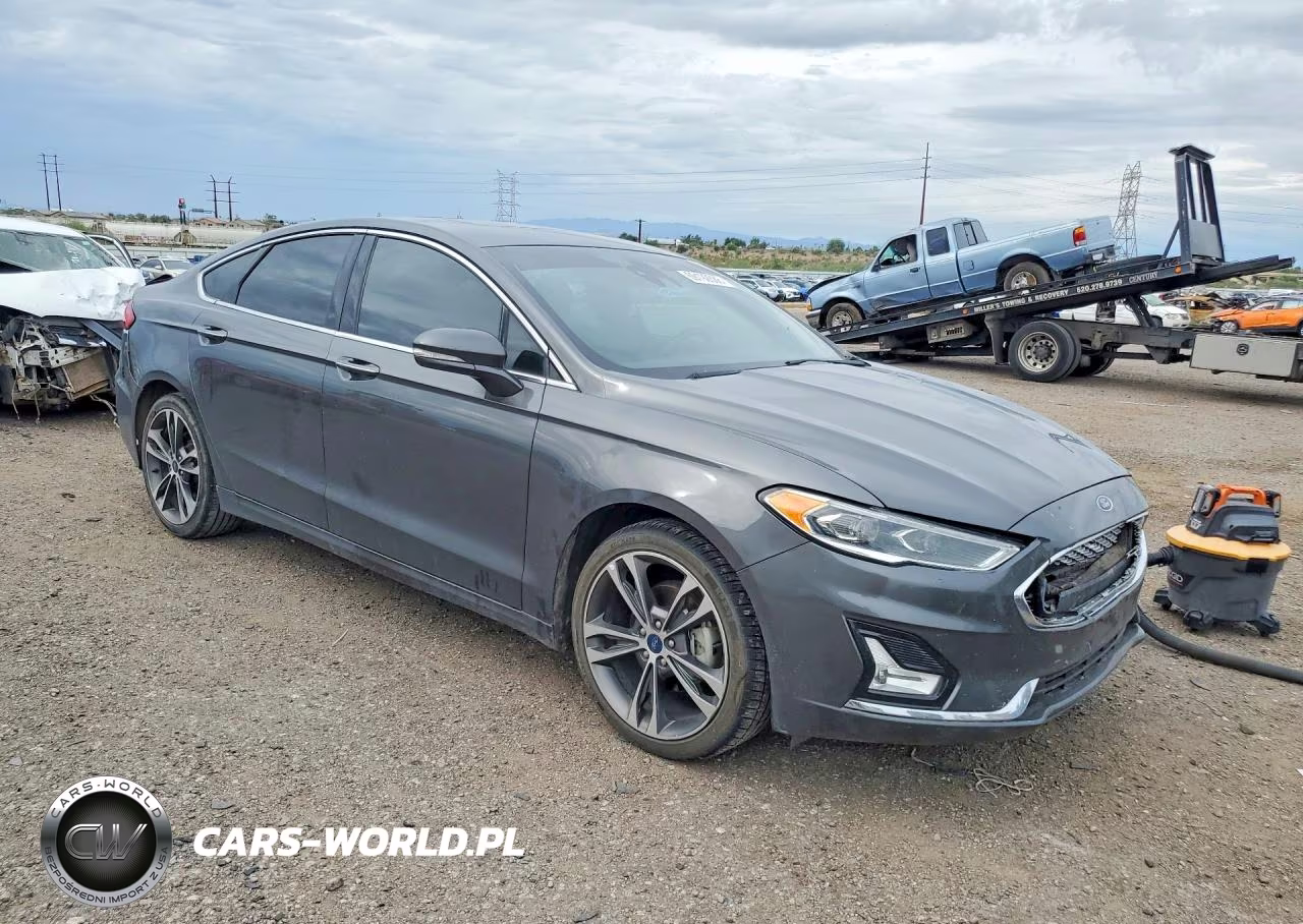 2020 Ford Fusion Titanium VIN:3FA6P0K97LR138680 - 4