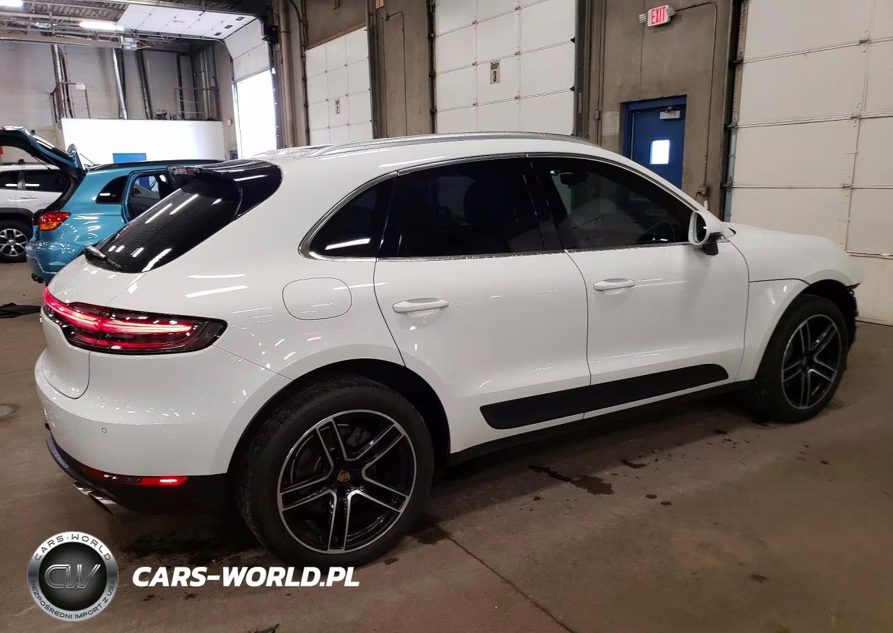2020 Porsche Macan S VIN:WP1AB2A59LLB37444 - 3