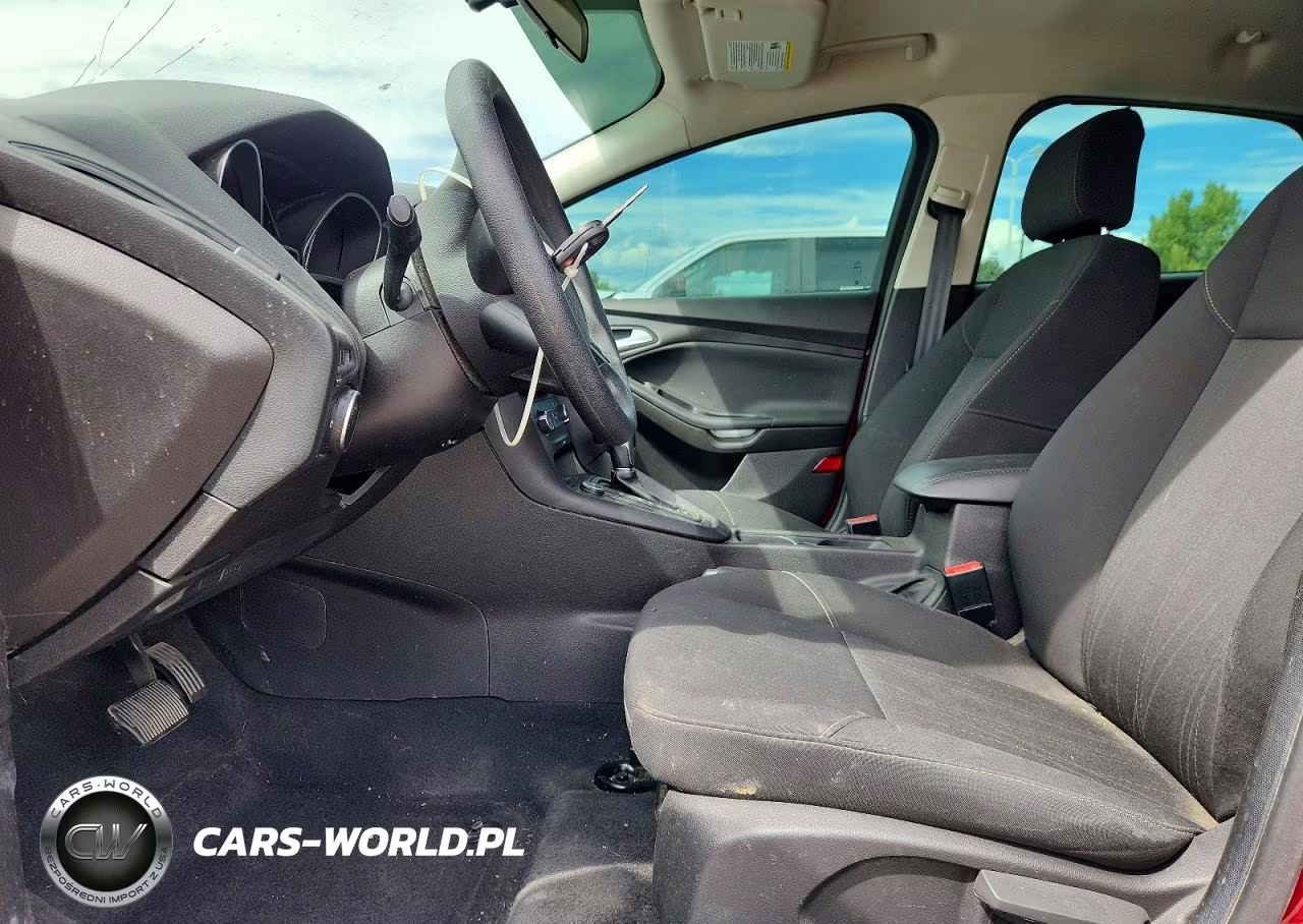 2016 Ford Focus Se VIN:1FADP3K24GL383629 - 7