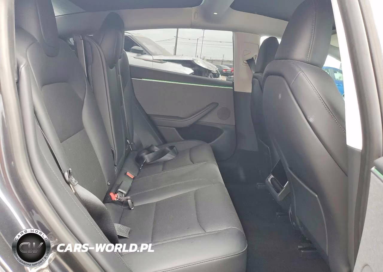 2024 Tesla Model 3 VIN:5YJ3E1EA8RF856666 - 10