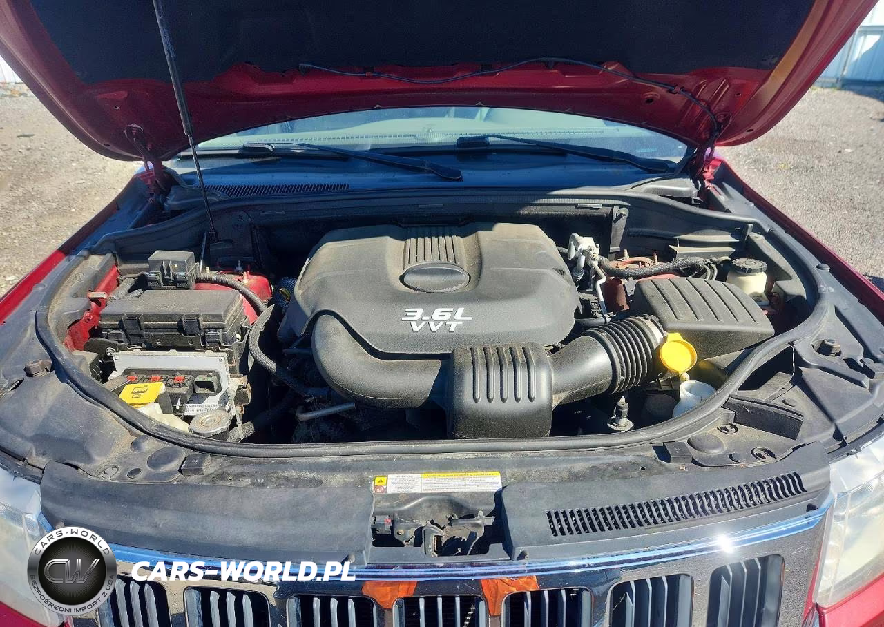 2012 Jeep Grand Cherokee Laredo VIN:1C4RJFAG2CC316392 - 12