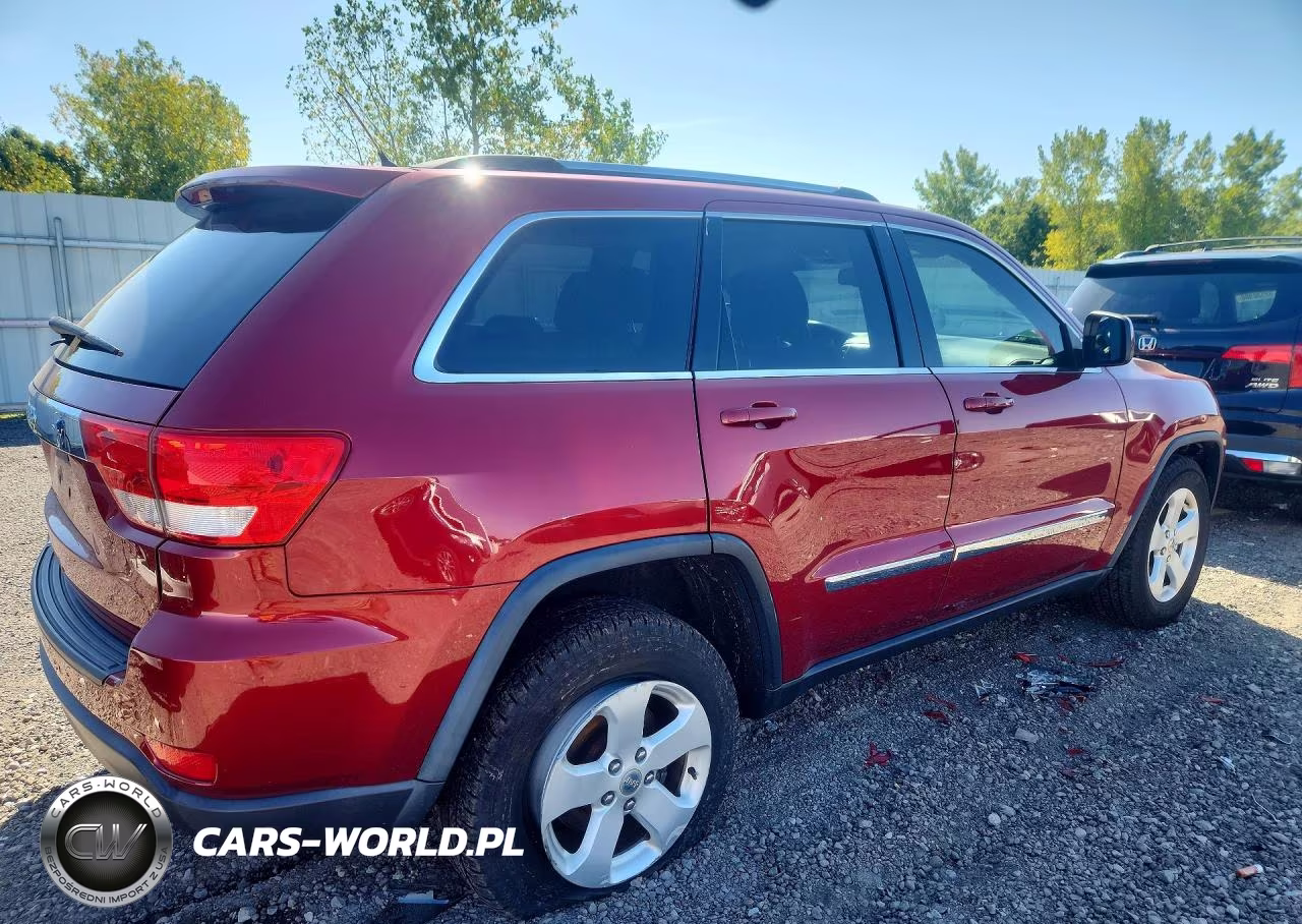 2012 Jeep Grand Cherokee Laredo VIN:1C4RJFAG2CC316392 - 3