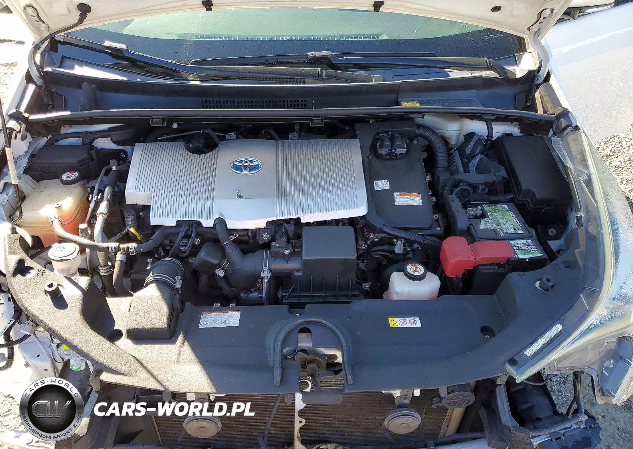 2018 Toyota Prius Three VIN:JTDKARFU3J3059967 - 12