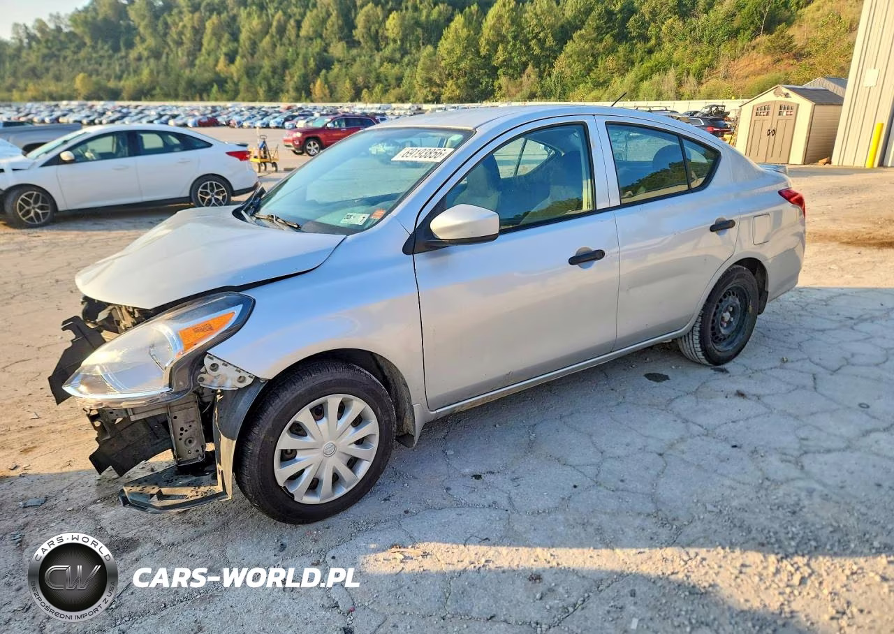 2017 Nissan Versa 1.6 S Plus