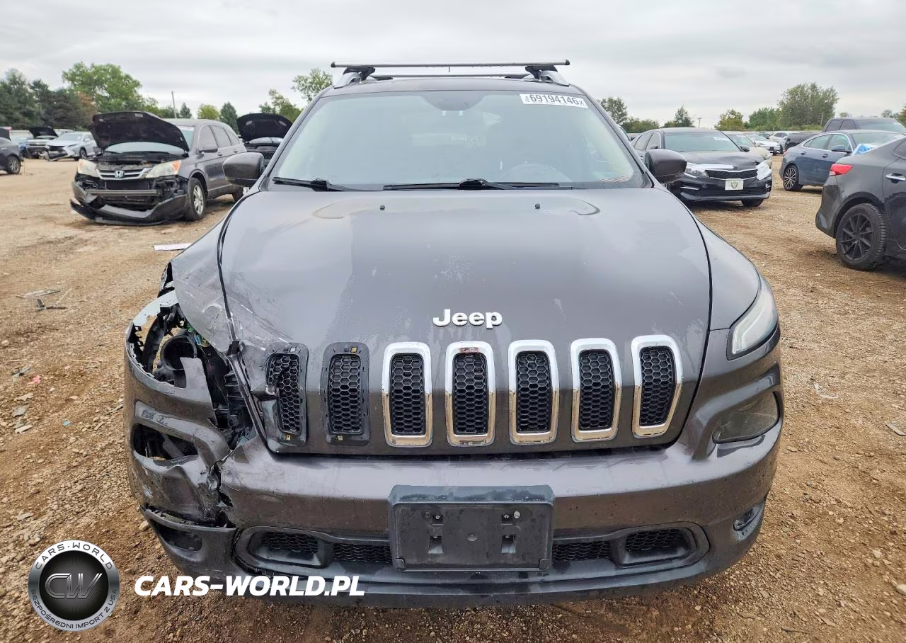 2016 Jeep Cherokee Latitude VIN:1C4PJLCS7GW275270 - 5
