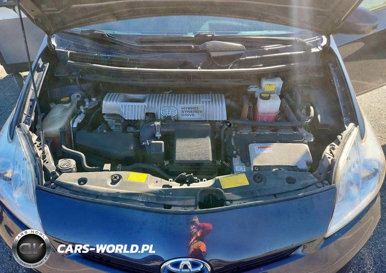 2012 Toyota Prius Two VIN:JTDKN3DU1C5418759 - 11