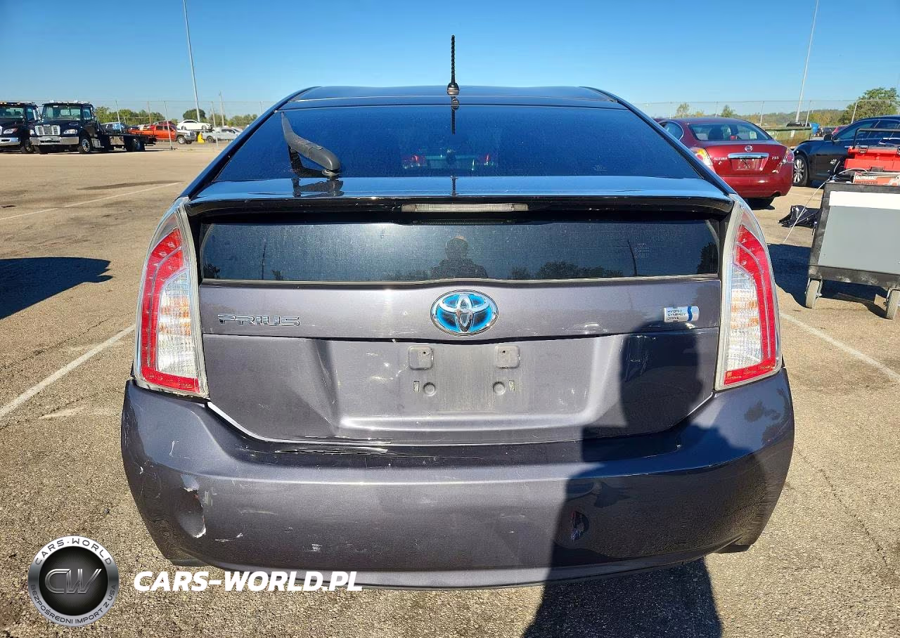 2012 Toyota Prius Two VIN:JTDKN3DU1C5418759 - 6