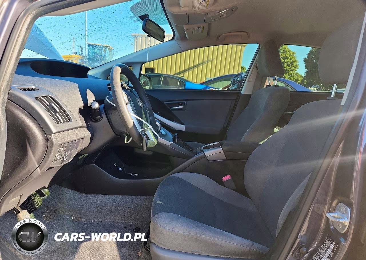 2012 Toyota Prius Two VIN:JTDKN3DU1C5418759 - 7