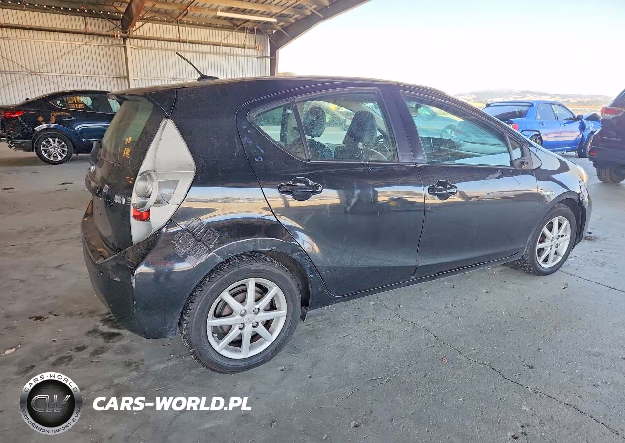 2012 Toyota Prius C Four VIN:JTDKDTB39C1031154 - 3
