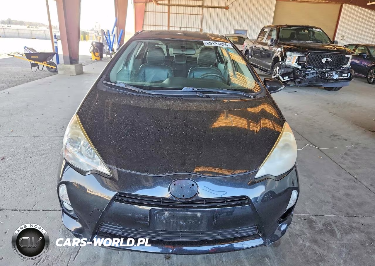 2012 Toyota Prius C Four VIN:JTDKDTB39C1031154 - 5