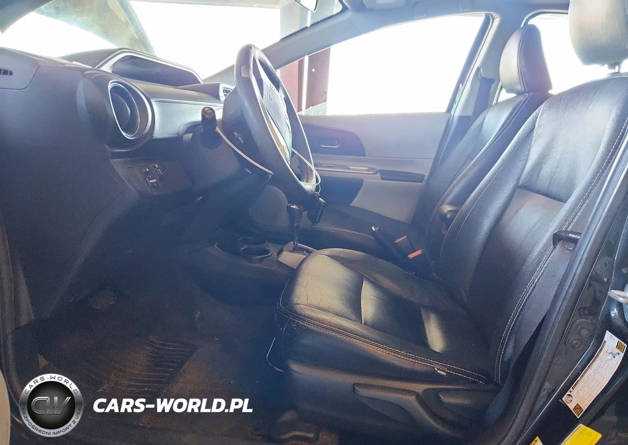 2012 Toyota Prius C Four VIN:JTDKDTB39C1031154 - 7