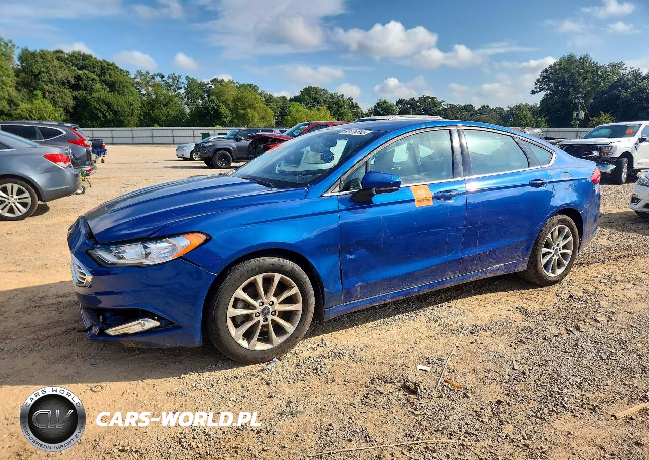 FORD FUSION SE VIN:3FA6P0H70HR158752 - 1