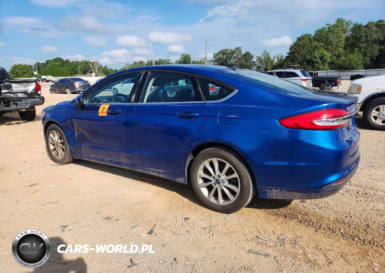 FORD FUSION SE VIN:3FA6P0H70HR158752 - 2