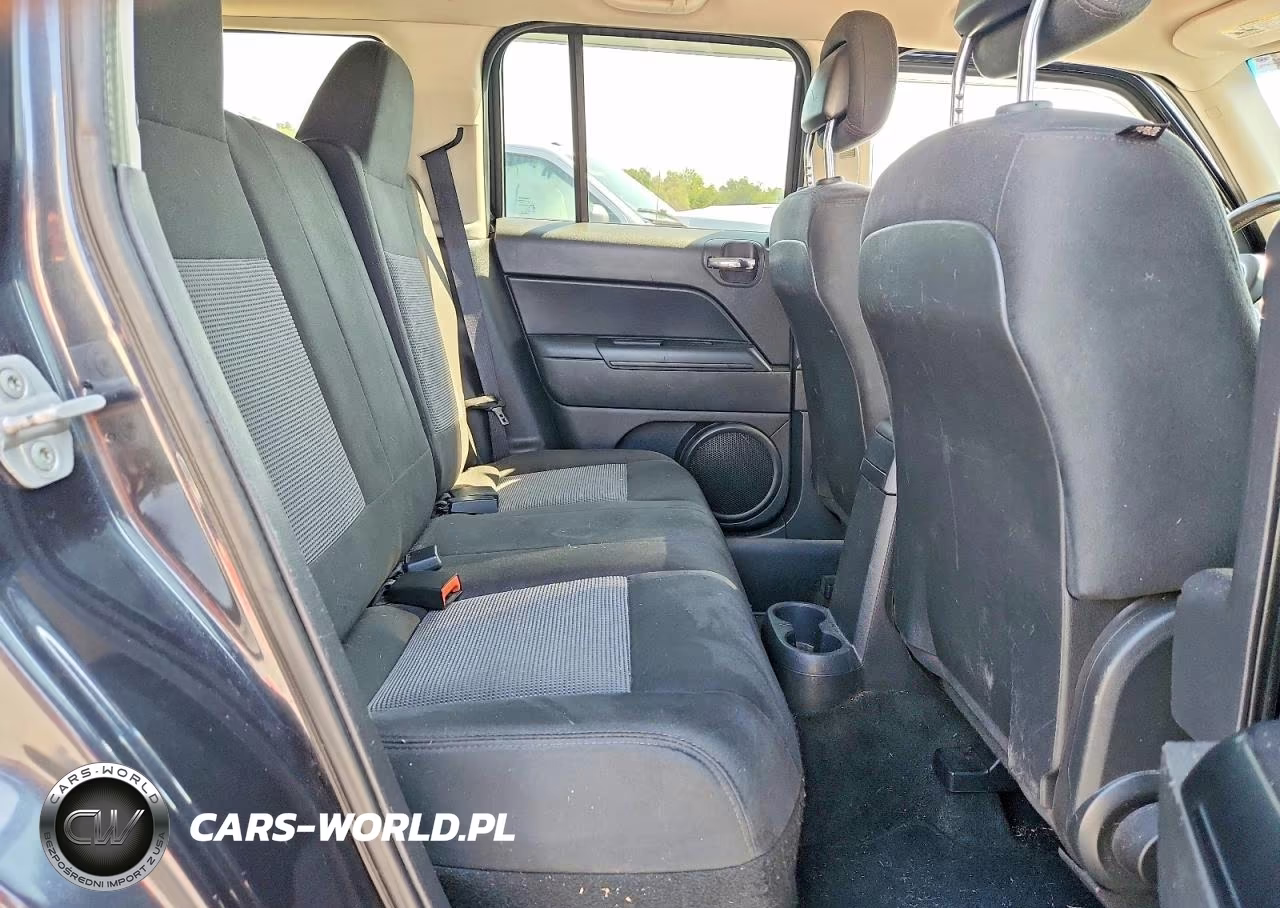 2014 Jeep Patriot Latitude VIN:1C4NJRFB4ED520556 - 11