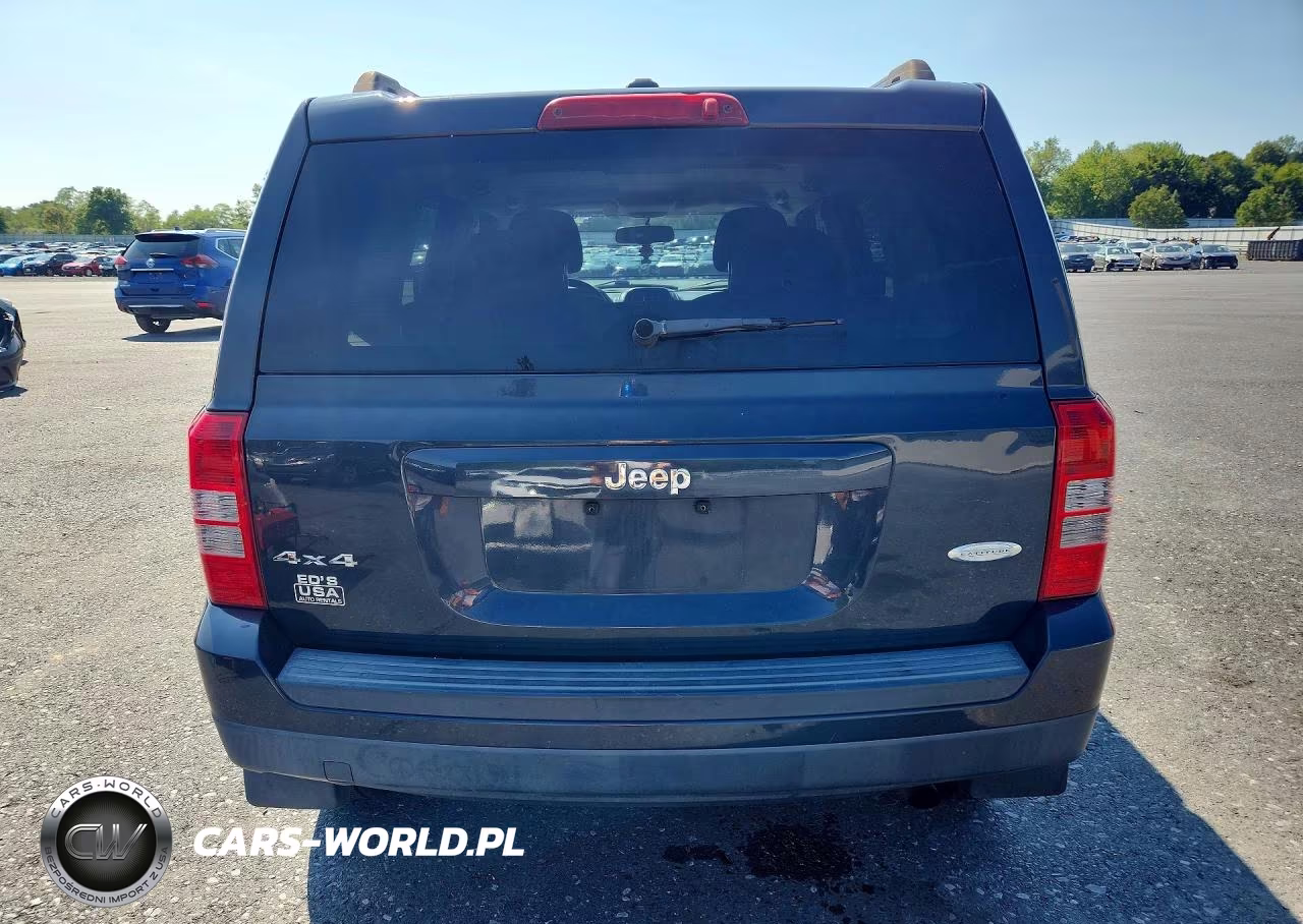2014 Jeep Patriot Latitude VIN:1C4NJRFB4ED520556 - 6