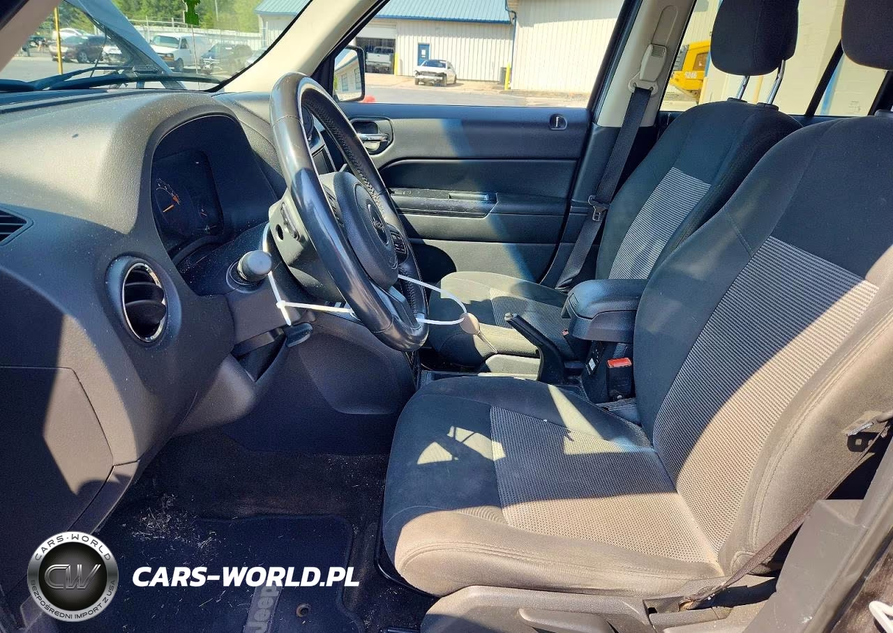 2014 Jeep Patriot Latitude VIN:1C4NJRFB4ED520556 - 7
