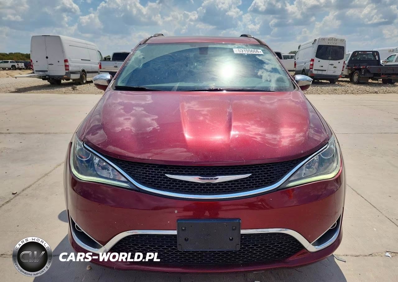 2017 Chrysler Pacifica Limited VIN:2C4RC1GG0HR559640 - 5